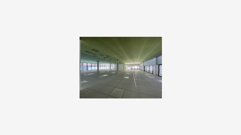 Bureaux 397m² à louer Marseille Estaque 13016