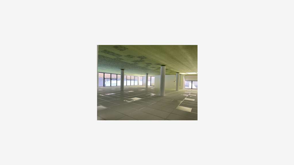 Bureaux 397m² à louer Marseille Estaque 13016