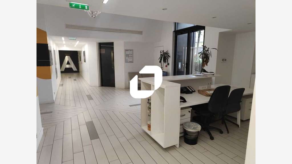 A louer Bureaux 116m² Rueil malmaison
