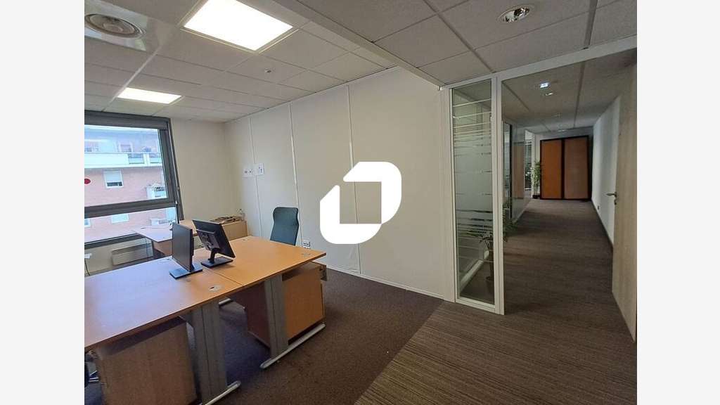 A louer Bureaux 100m² Rueil malmaison