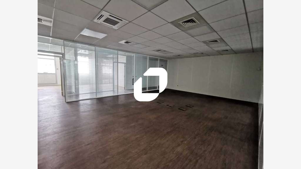 A louer Bureaux 382m² Rungis