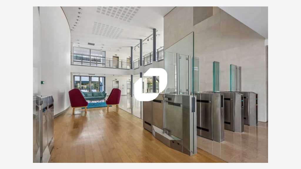 A louer Bureaux 3616m² Rungis