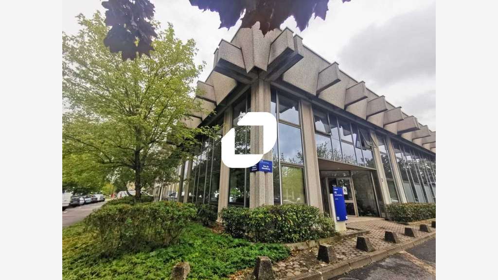A louer Bureaux 615m² Rungis