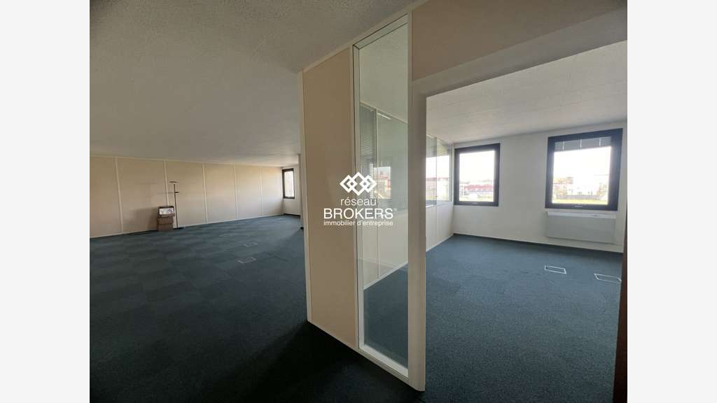 A louer bureaux 75m² R+1 Plateau De Saclay