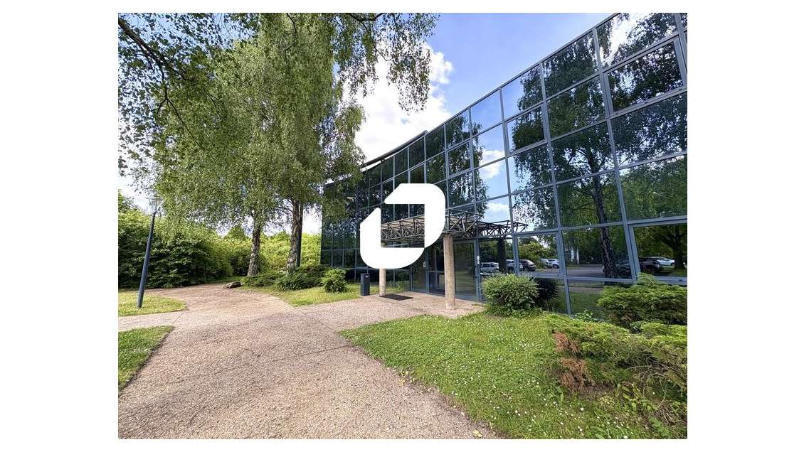A louer Bureaux 343m² Saclay