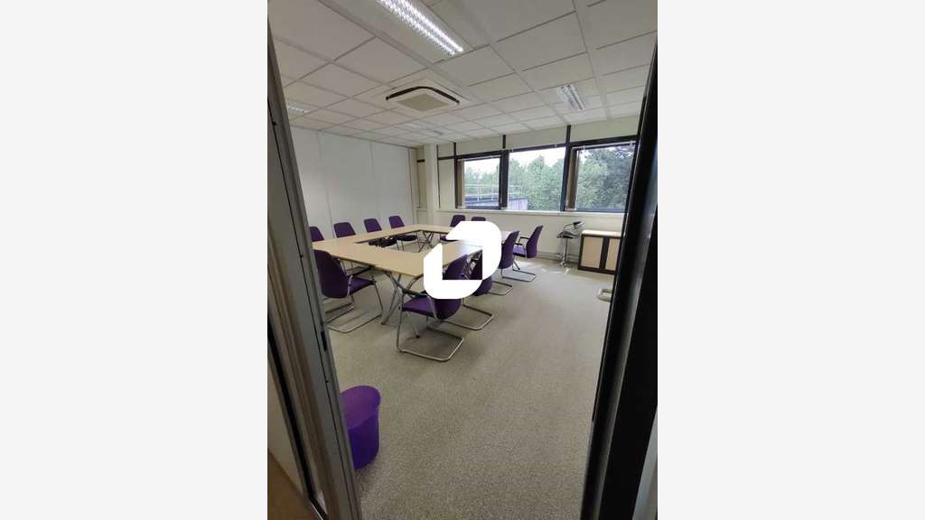 A louer Bureaux 27m² Saclay