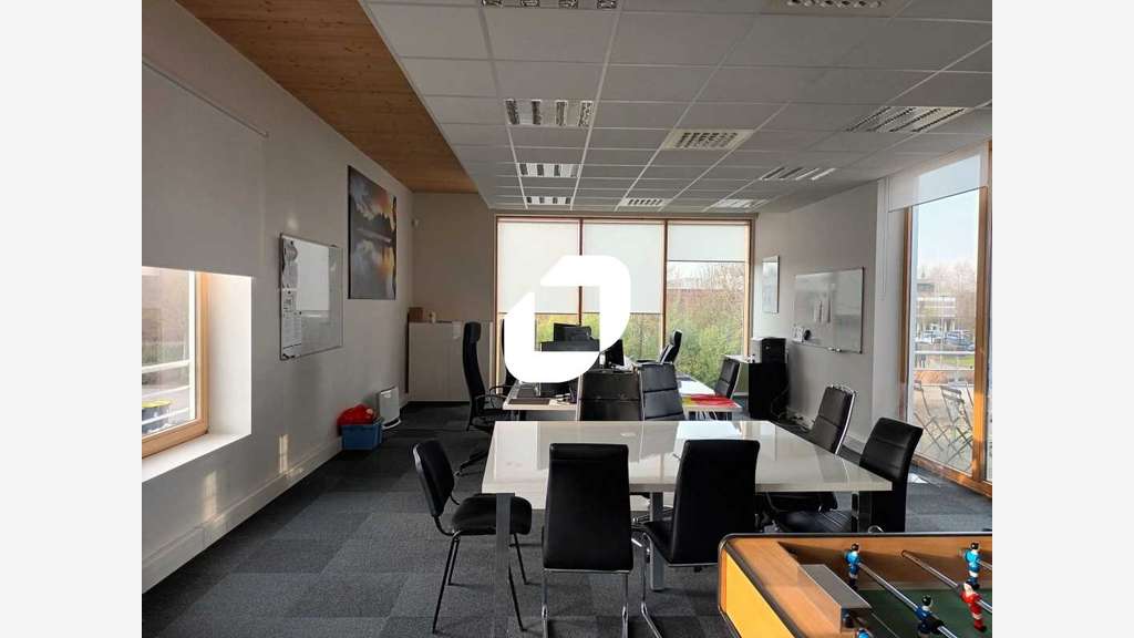 A louer Bureaux 300m² Sainghin en melantois