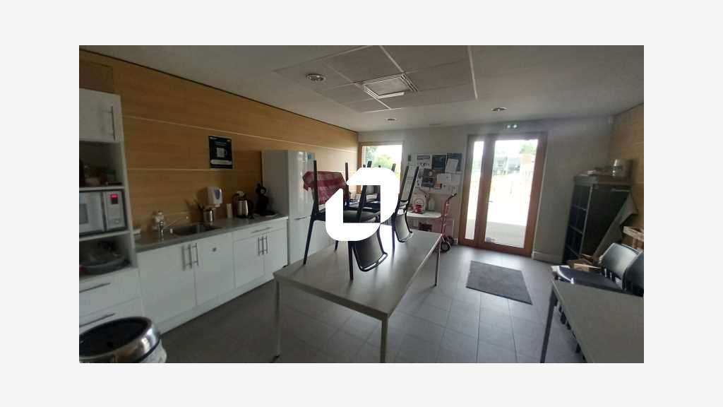 A louer Bureaux 300m² Sainghin en melantois