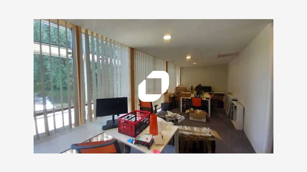 A louer Bureaux 300m² Sainghin en melantois