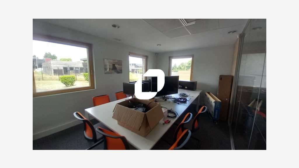 A louer Bureaux 300m² Sainghin en melantois