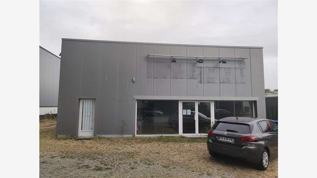 A louer local d'activité 176m² à St-André-des-Eaux