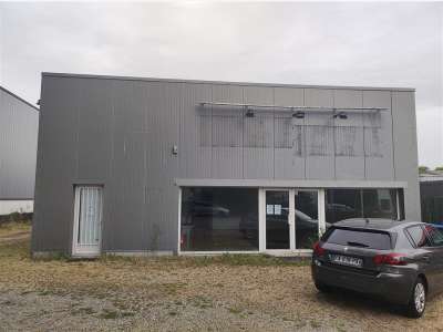 A louer local d'activité 176m² à St-André-des-Eaux