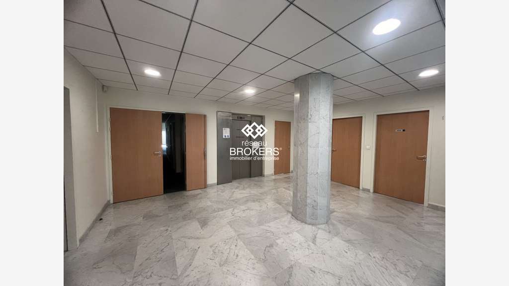A louer bureaux 75m² R+1 Parc des Algorithmes