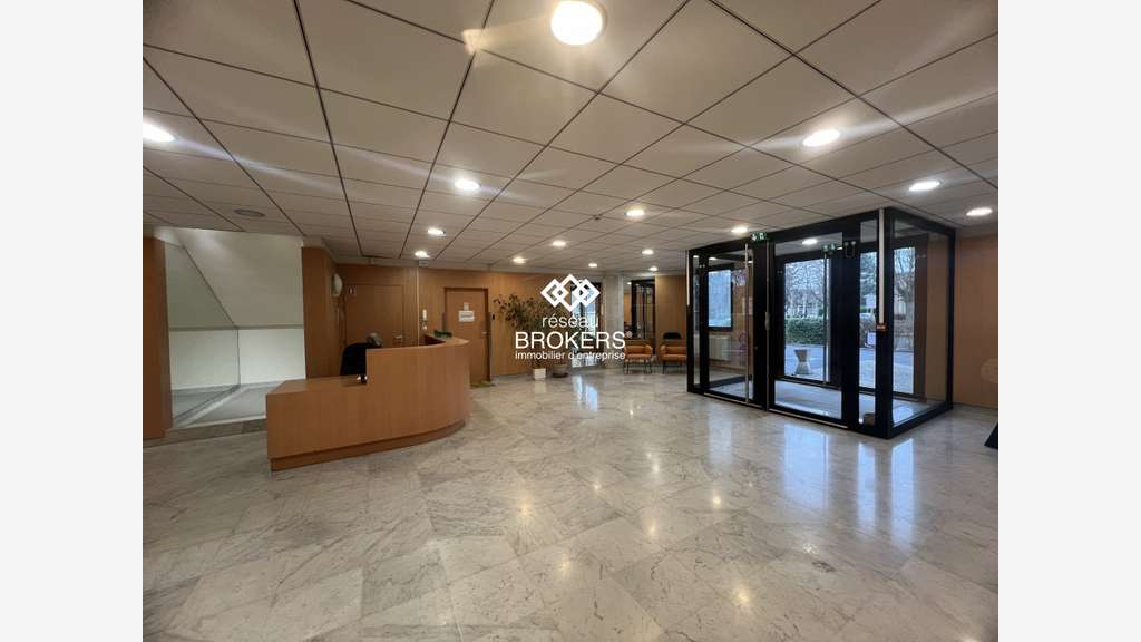 A louer bureaux 105m² R+1 Plateau De Saclay
