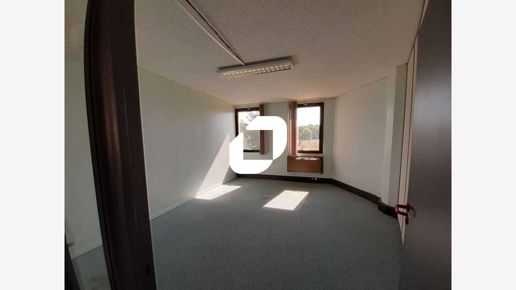 A louer Bureaux 164m² Saint aubin