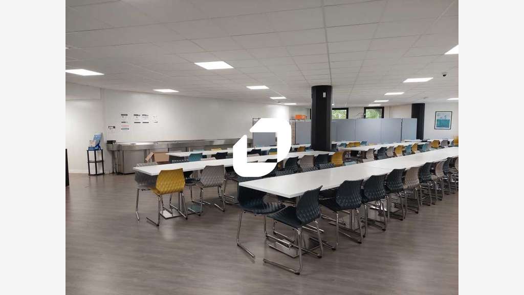 A louer Bureaux 337m² Saint aubin