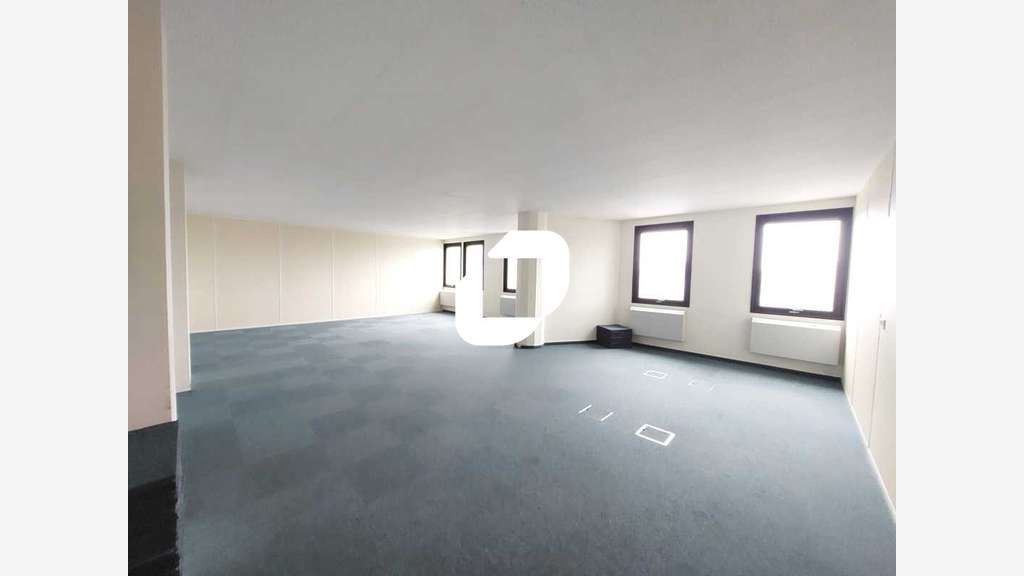 A louer Bureaux 75m² Saint aubin