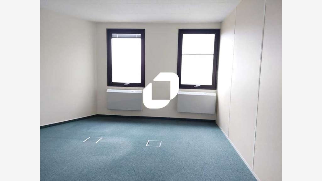 A louer Bureaux 75m² Saint aubin