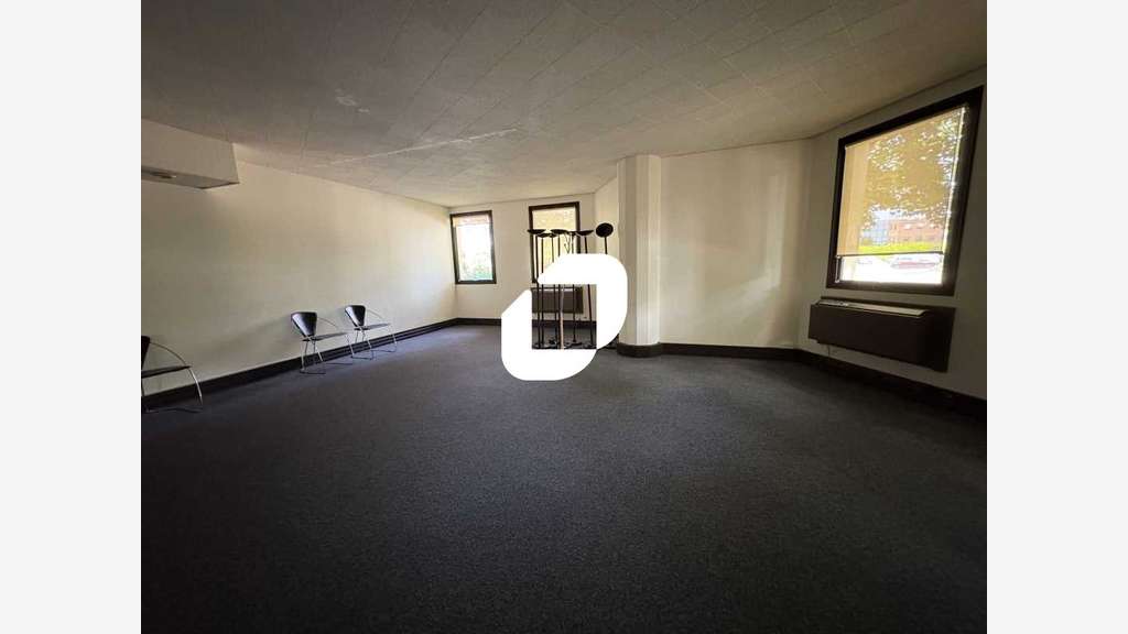 A louer Bureaux 356m² Saint aubin