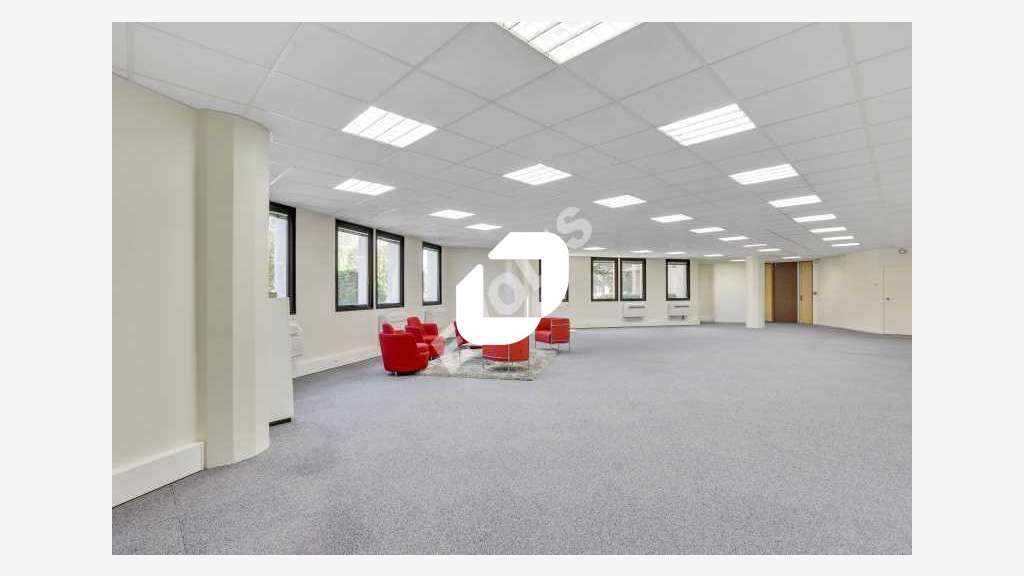 A louer Bureaux 550m² Saint aubin