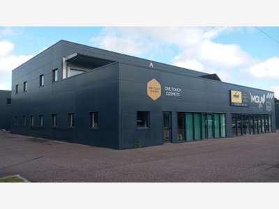 Bureaux 283m² à louer Saint-Aubin-de-Médoc N215