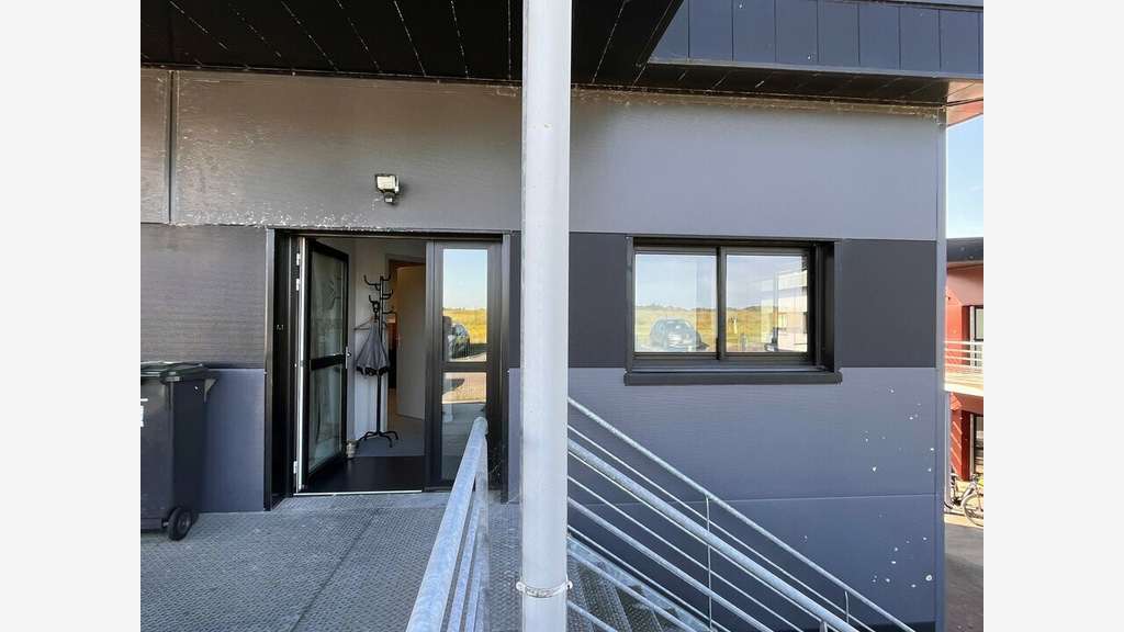 Bureaux 95m² à louer zone St Thébaud à Saint-Avé
