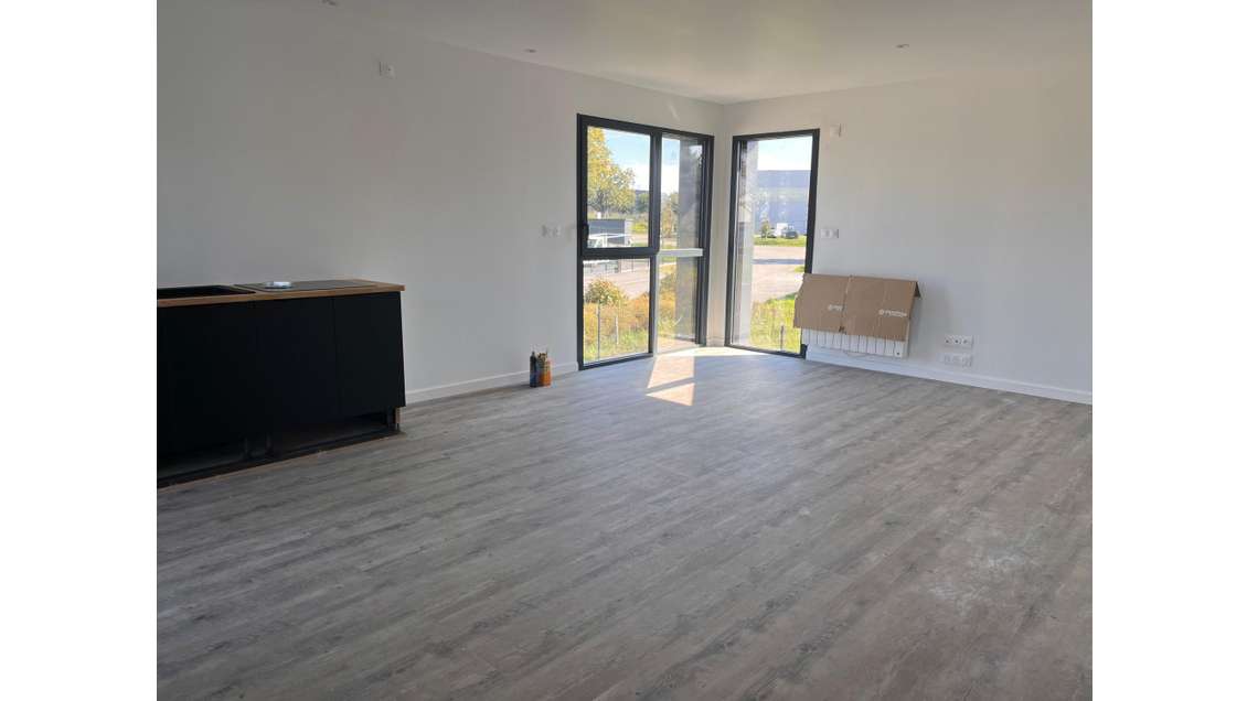 A louer bureau neuf 56m² R+1 à St Avé