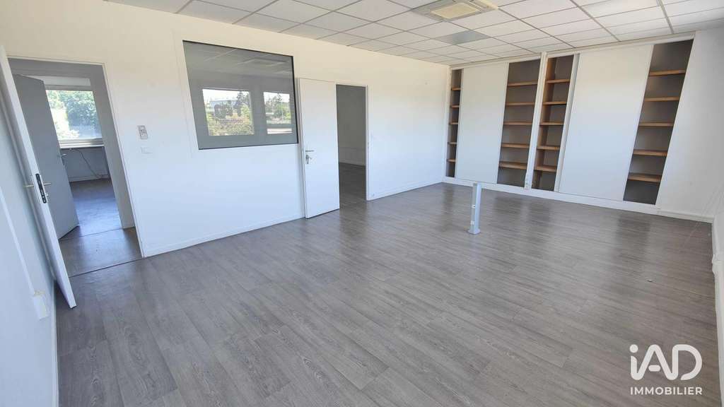 A louer bureau 365m² à St-Avertin Granges Galands