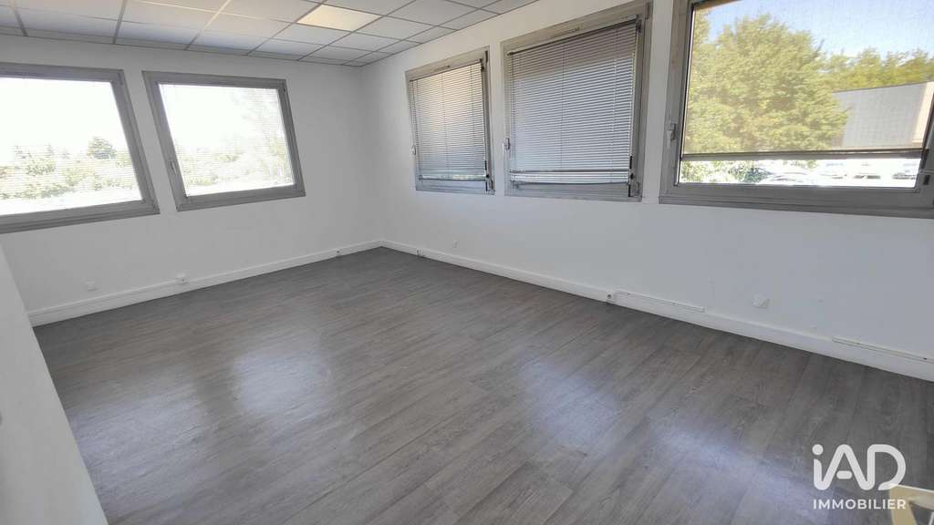 A louer bureau 365m² à St-Avertin Granges Galands