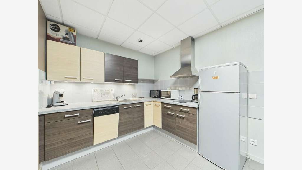 A louer bureaux 271m² + Parking Saint Baldoph (73)