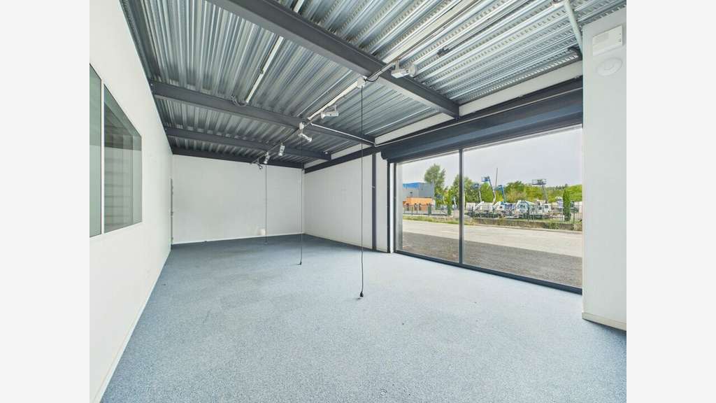 Local - Atelier - Bureaux - Saint-Baldoph (73)