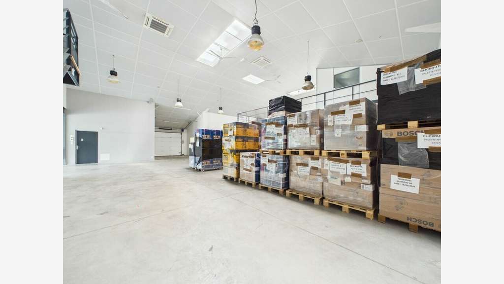 Local - Atelier - Bureaux - Saint-Baldoph (73)