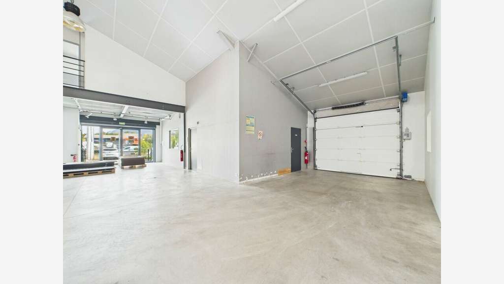 Local - Atelier - Bureaux - Saint-Baldoph (73)