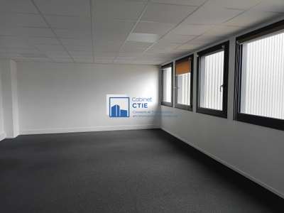 À louer bureaux 192m² RDC à Angers Est