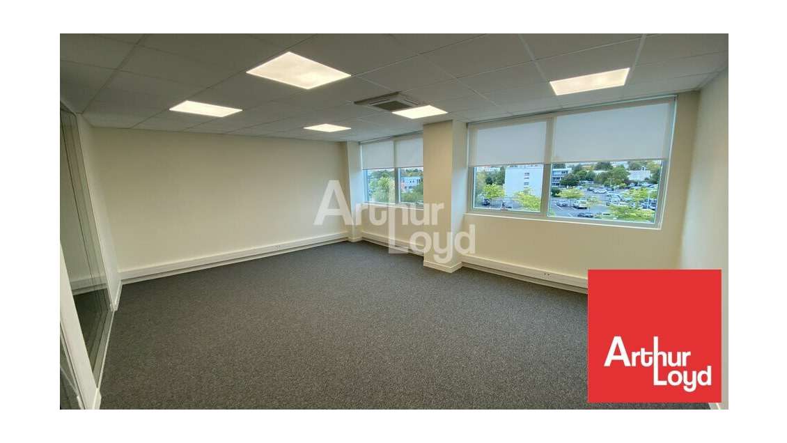 Bureaux à louer à Saint-Benoît zone du Pré Médard