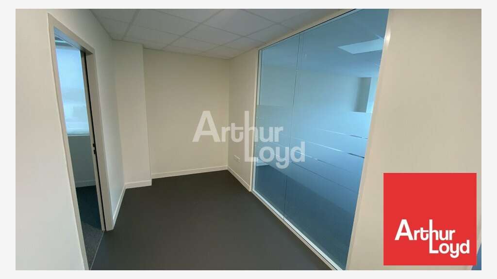 Bureaux à louer à Saint-Benoît zone du Pré Médard