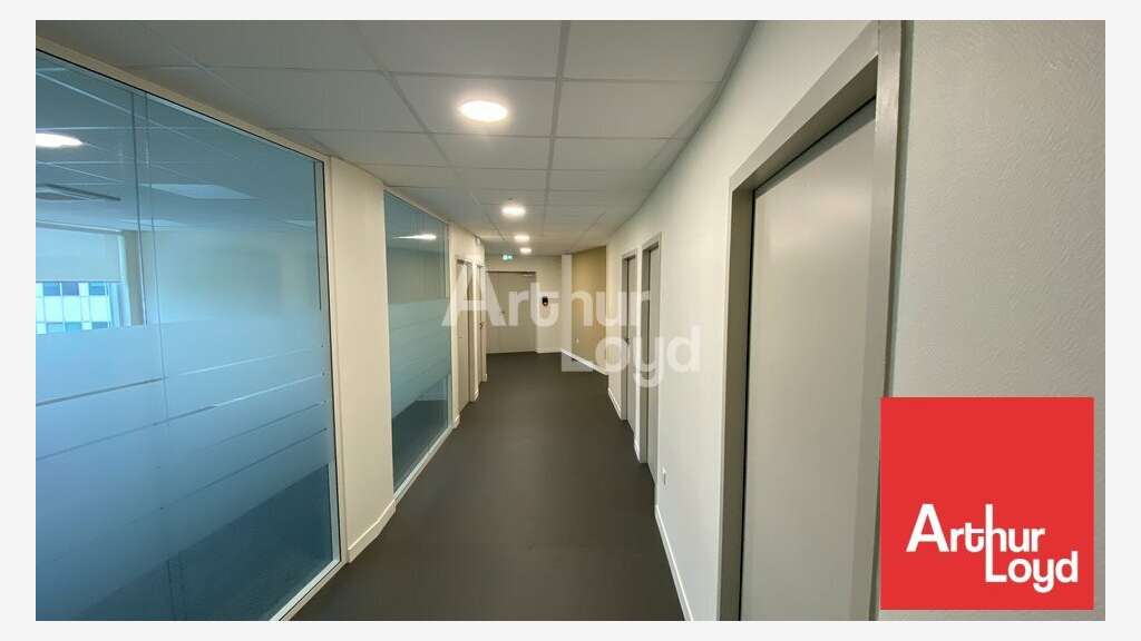 Bureaux à louer à Saint-Benoît zone du Pré Médard