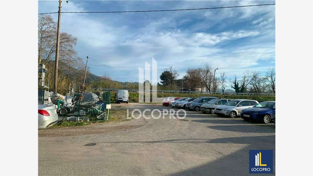 A louer bureaux 270m² à Saint-Blaise