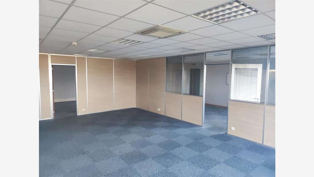 A louer bureau Saint-Brévin-les-Pins ZA La Guerche