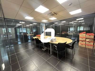 A louer Bureaux 280m² Saint brice sous foret
