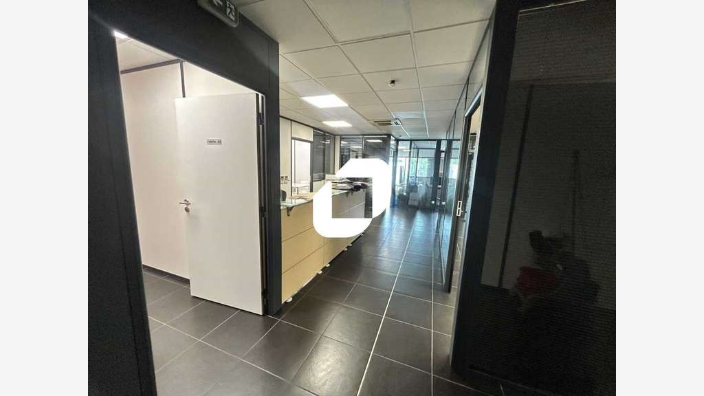 A louer Bureaux 523m² Saint brice sous foret
