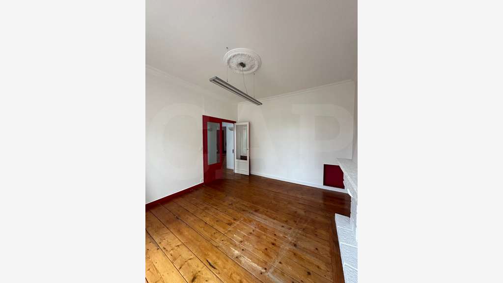 A louer bureaux 260m² avec vitrine à Saint-Brieuc