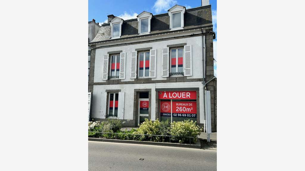A louer bureaux de 260m² au centre de Saint Brieuc