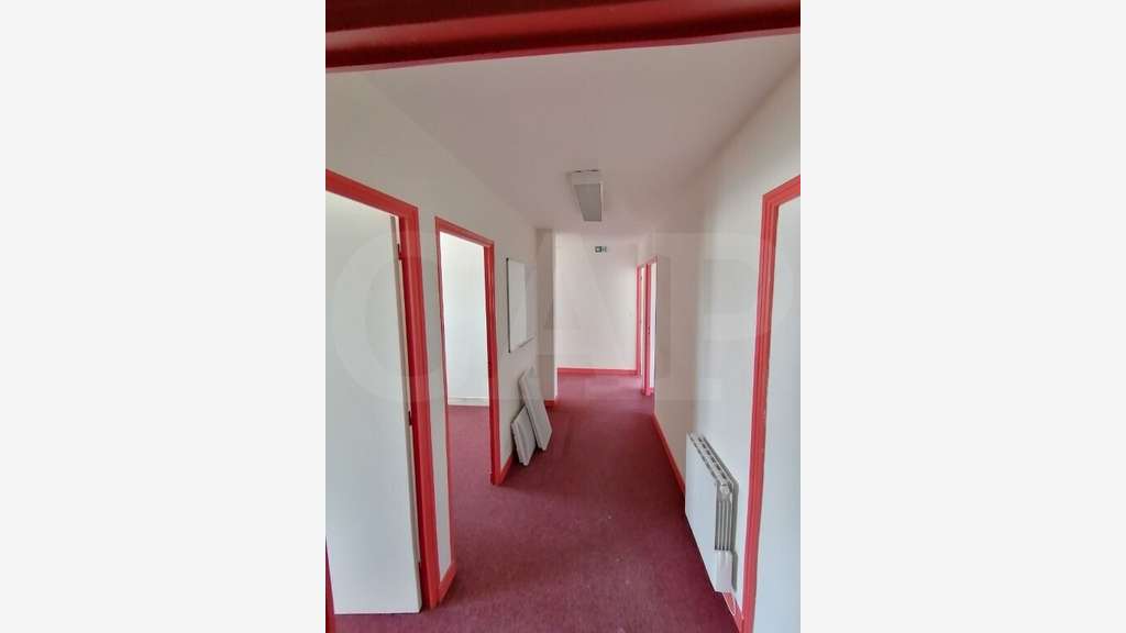 A louer bureaux 77m² à Saint-Brieuc D700 / N12