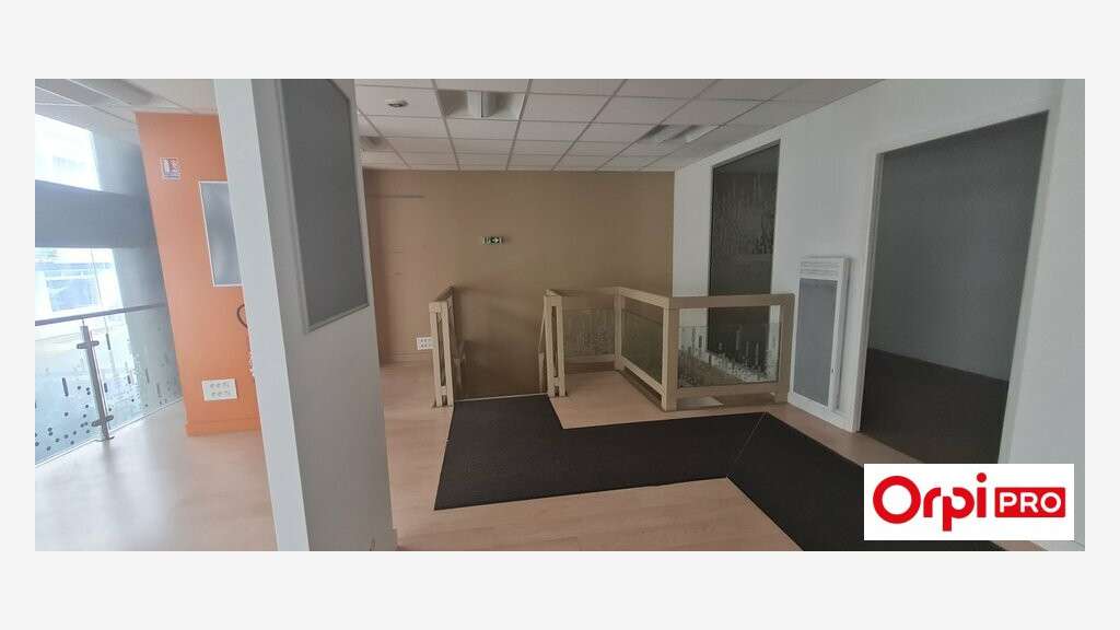 Commerce 210m² à louer au centre de Saint-Brieuc