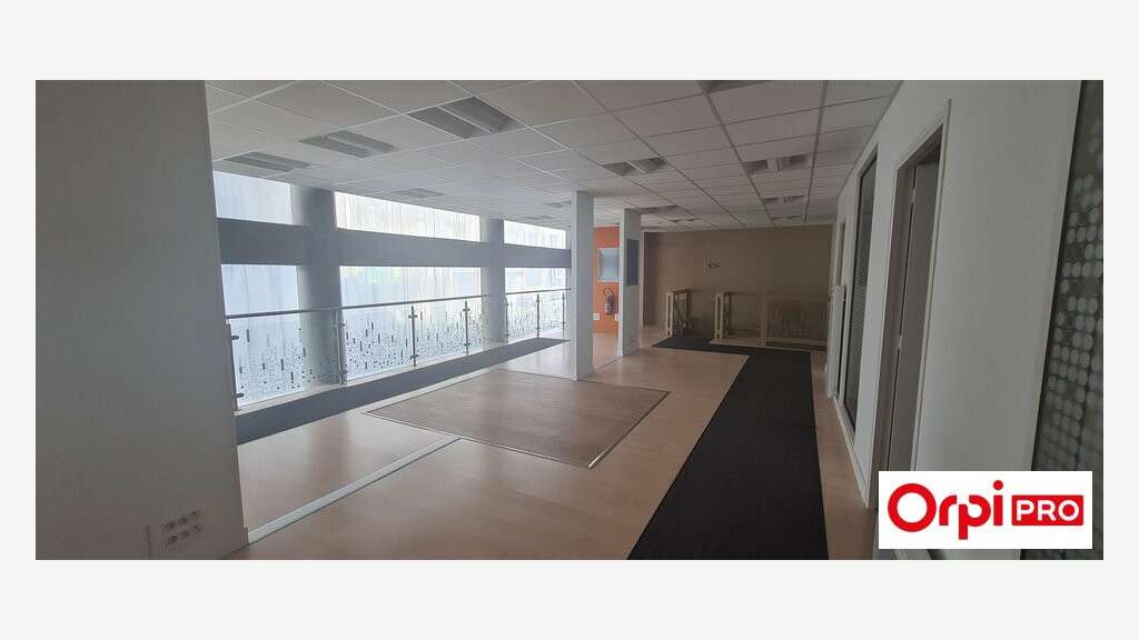 Commerce 210m² à louer au centre de Saint-Brieuc