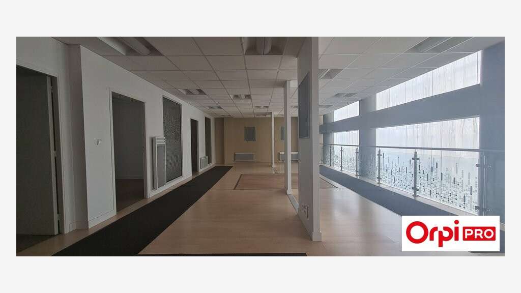 Commerce 210m² à louer au centre de Saint-Brieuc