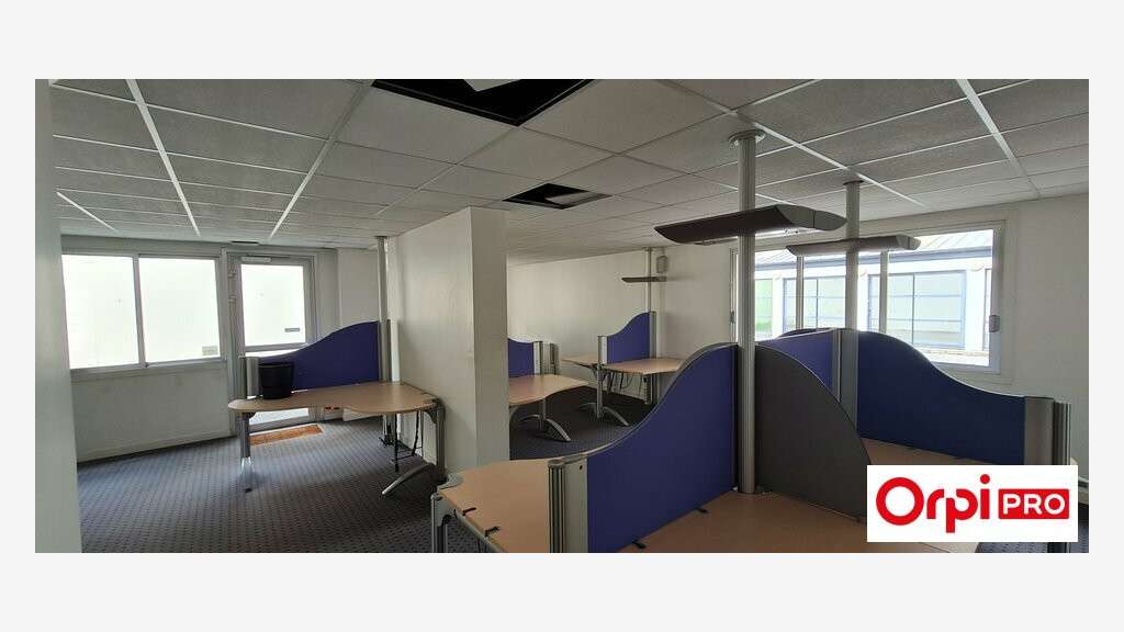 Bureau à louer de 75.34m² face gare Saint-Brieuc