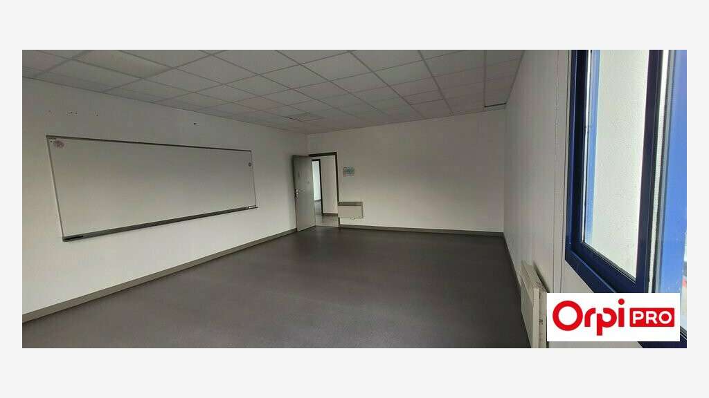 A louer bureaux 478m² Saint-Brieuc emplac. strat.