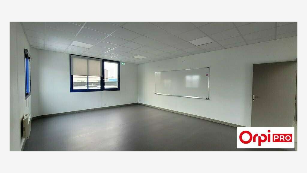 A louer bureaux 478m² Saint-Brieuc emplac. strat.